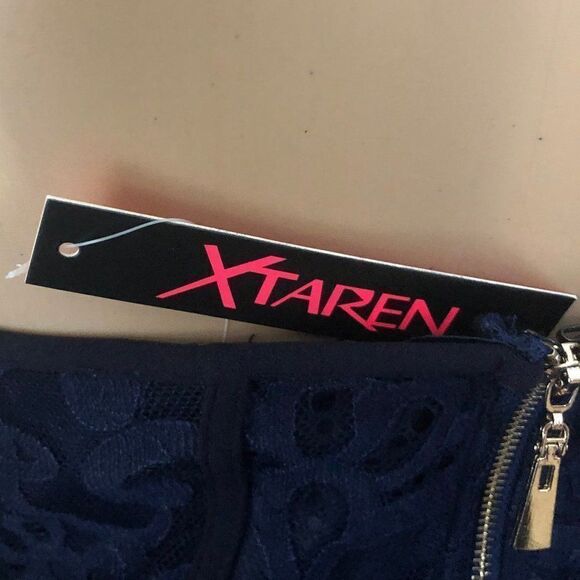 Xtaren Navy Blue Lace Sweetheart Neckline Dress Sz. L - Picture 7 of 9